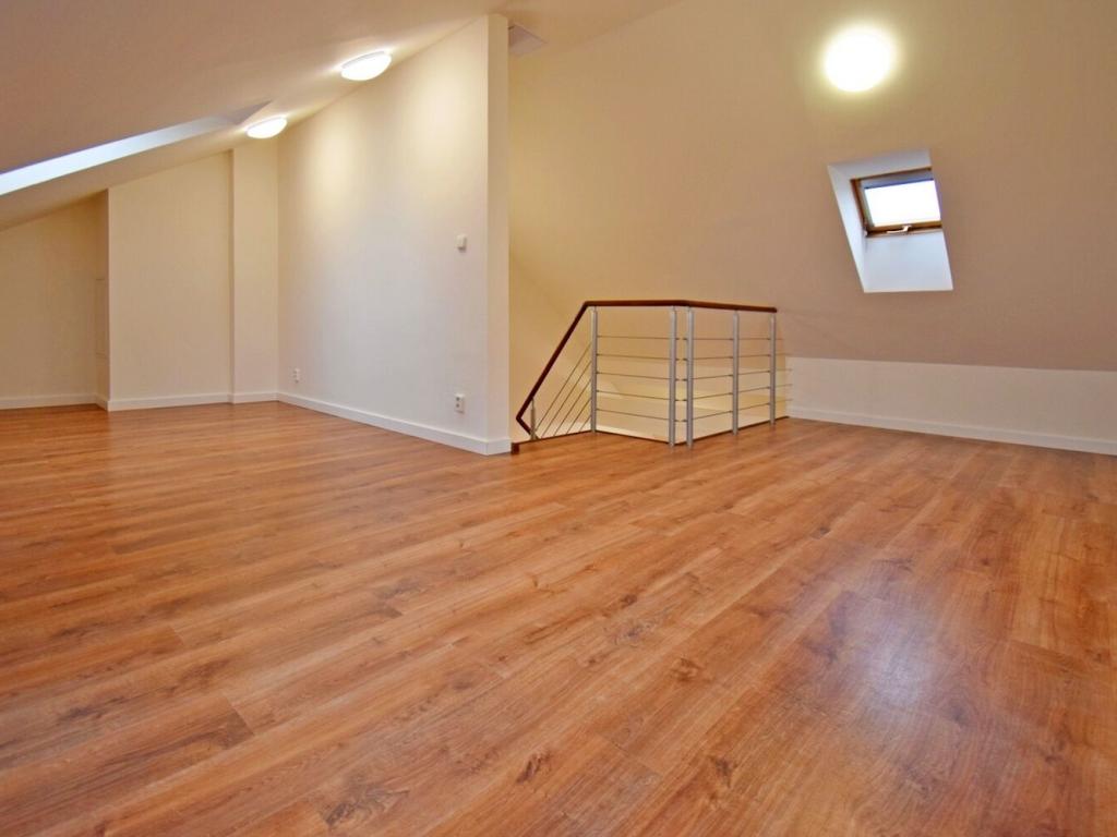 Pronájem bytu 3+kk 85 m2