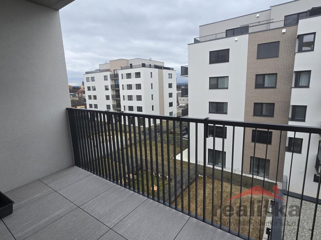 Pronájem bytu 1+kk 42 m2