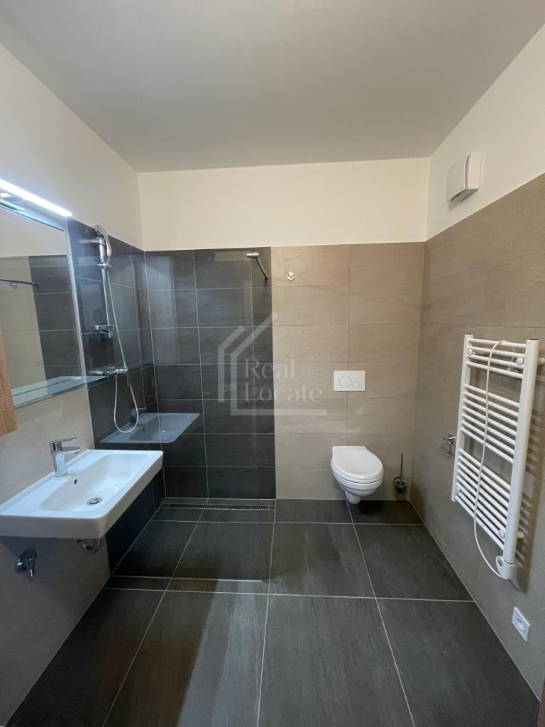 Pronájem bytu 1+kk 37 m2