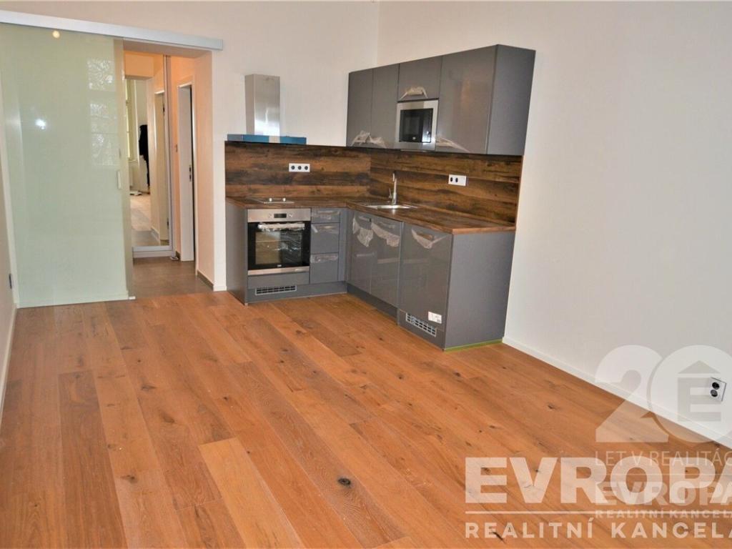 Pronájem bytu 1+kk 30 m2