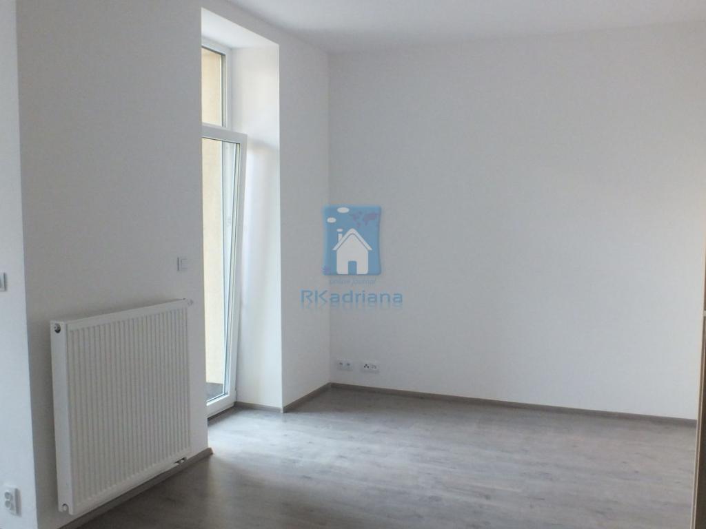 Pronájem bytu 1+kk 35 m2