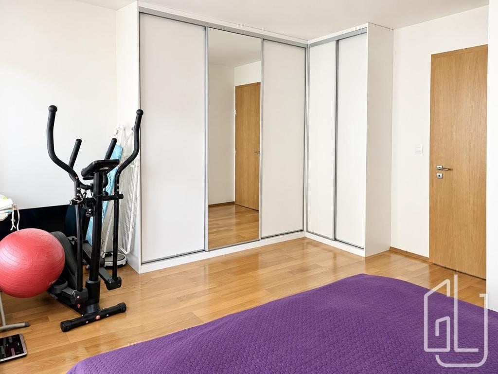 Pronájem bytu 2+kk 57 m2, Praha – náhled fotky 5
