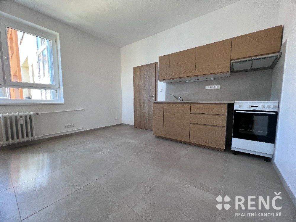 Pronájem bytu 2+kk 33 m2