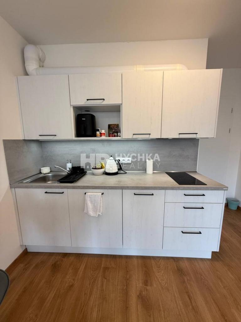 Pronájem bytu 1+kk 32 m2