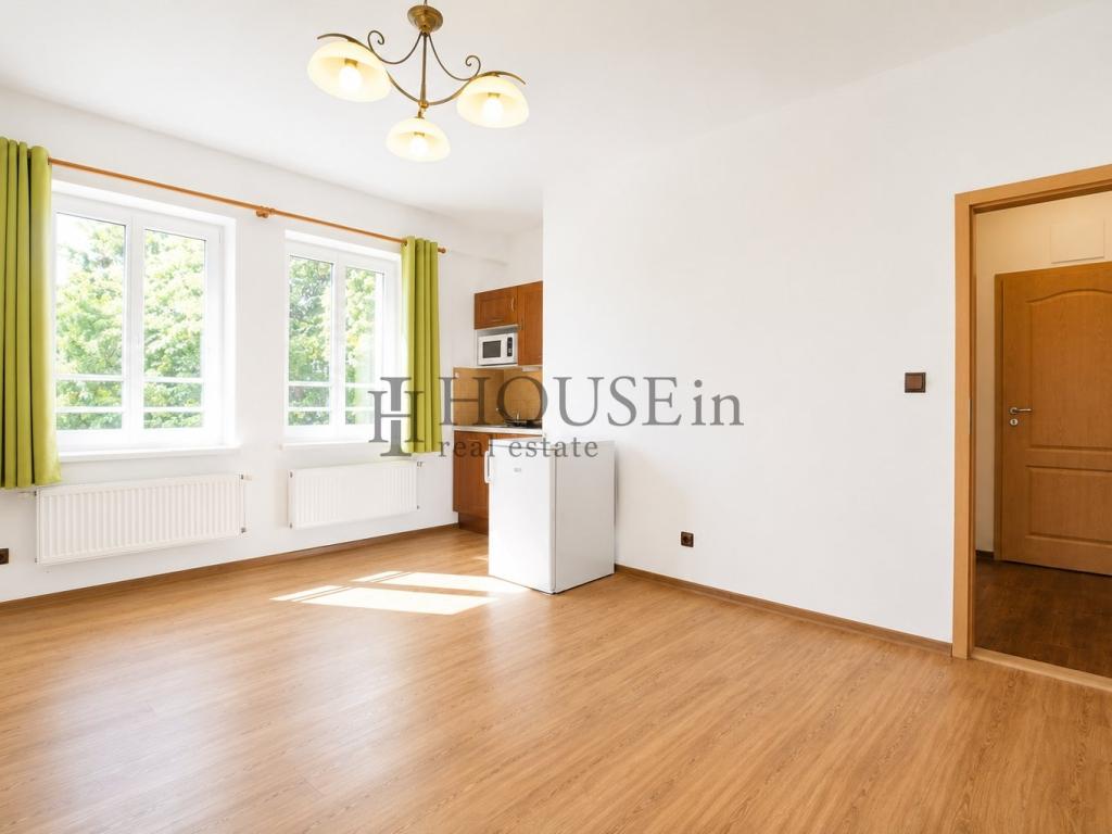 Pronájem bytu 1+kk 27 m2