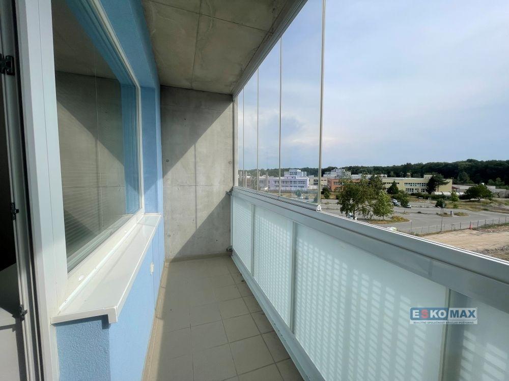 Pronájem bytu 1+kk 32 m2