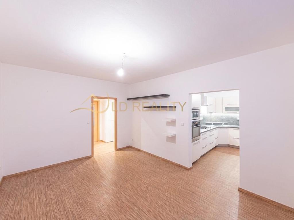 Pronájem bytu 2+1 56 m2