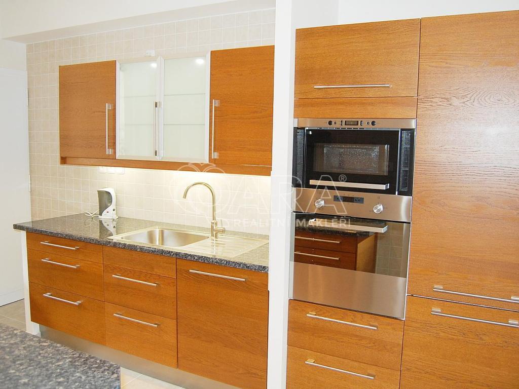Pronájem bytu 3+kk 125 m2