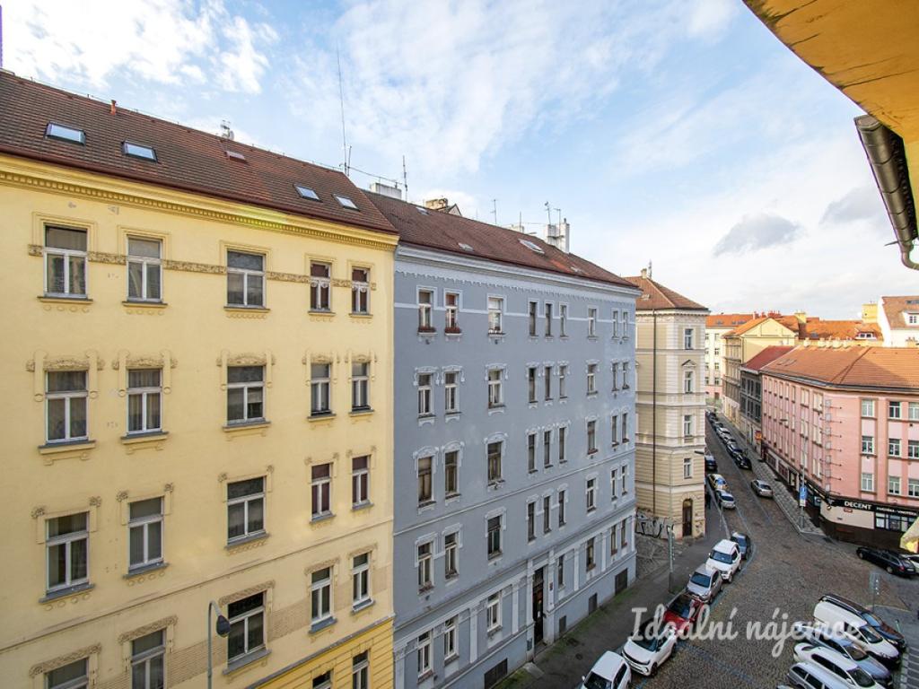 Pronájem bytu 2+kk 45 m2, Praha – náhled fotky 11