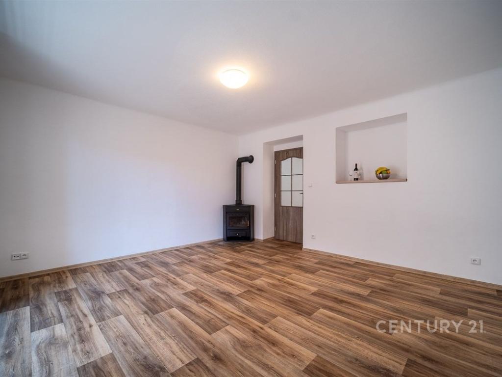 Pronájem bytu 2+1 61 m2