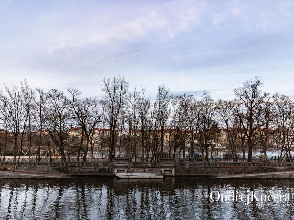 Prodej bytu 2+1 65 m2, Praha – náhled fotky 40