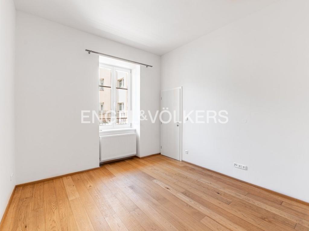 Pronájem bytu 5+1 141 m2