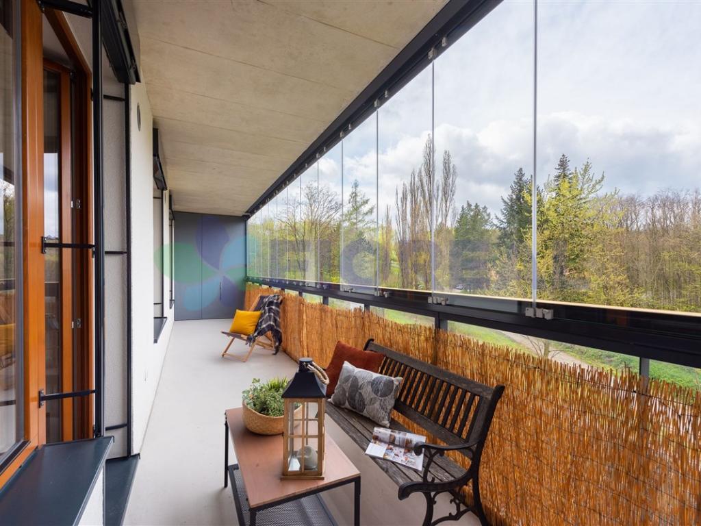 Pronájem bytu 4+kk 95 m2, Praha – náhled fotky 12