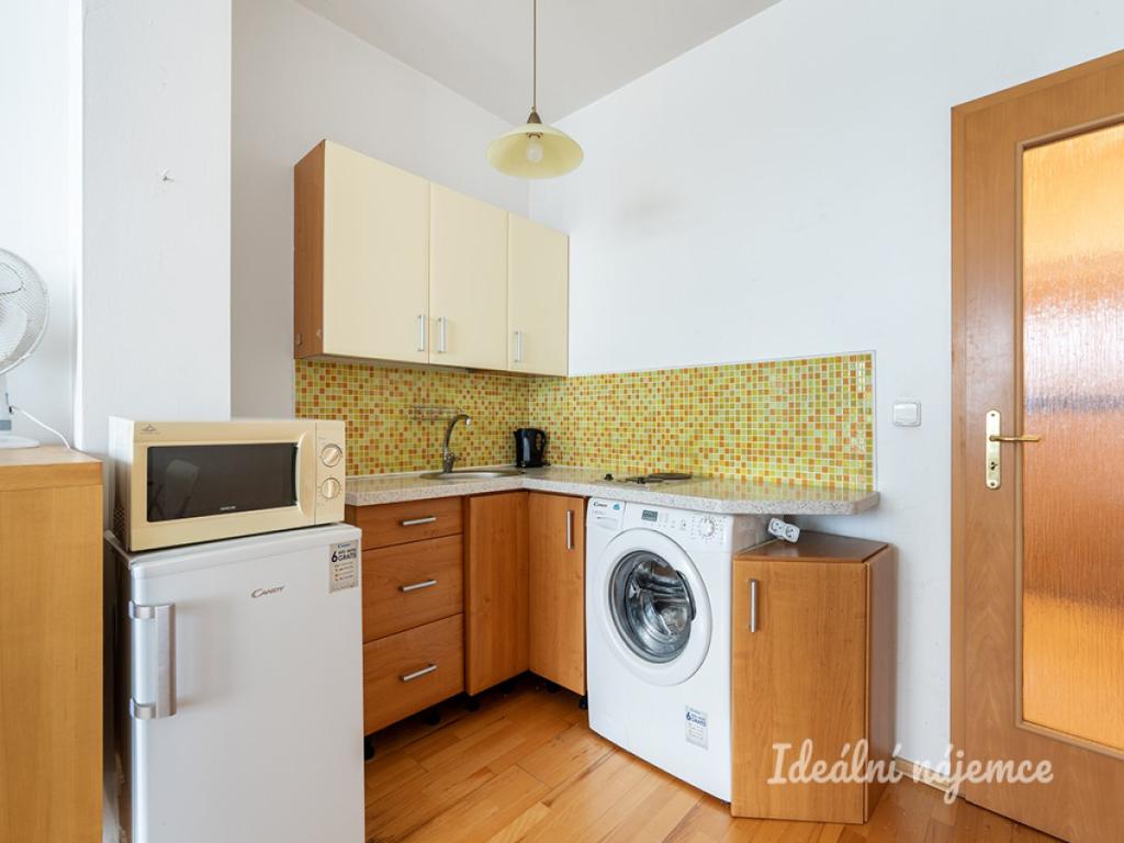 Pronájem bytu 1+kk 28 m2