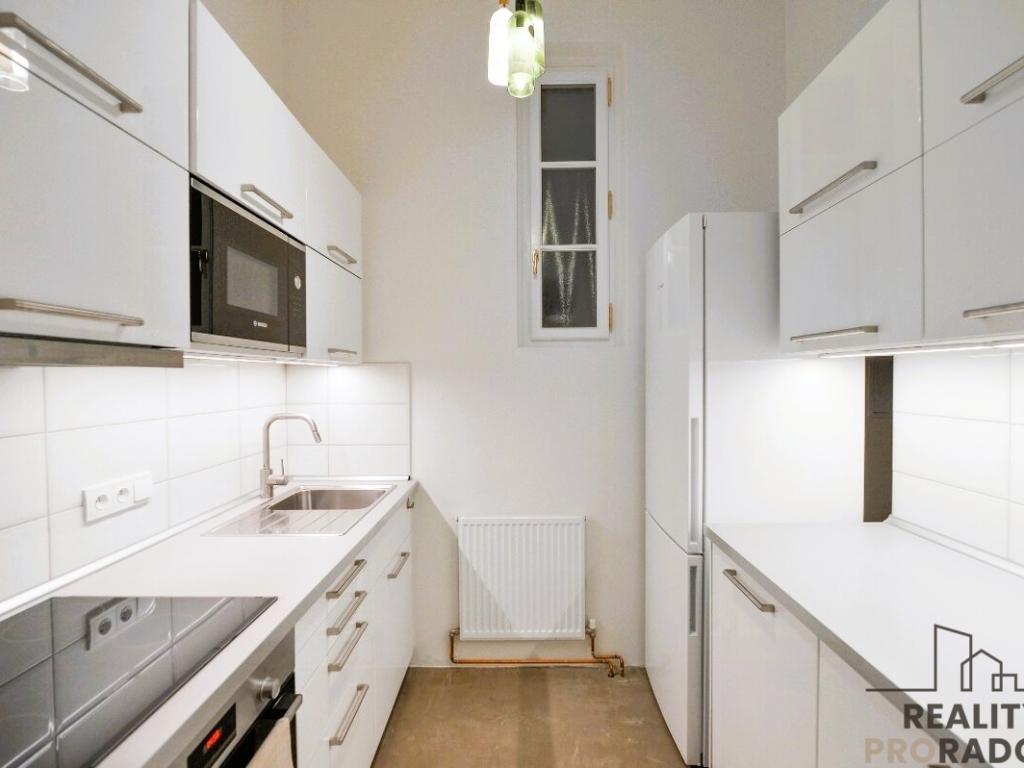 Pronájem bytu 1+1 33 m2
