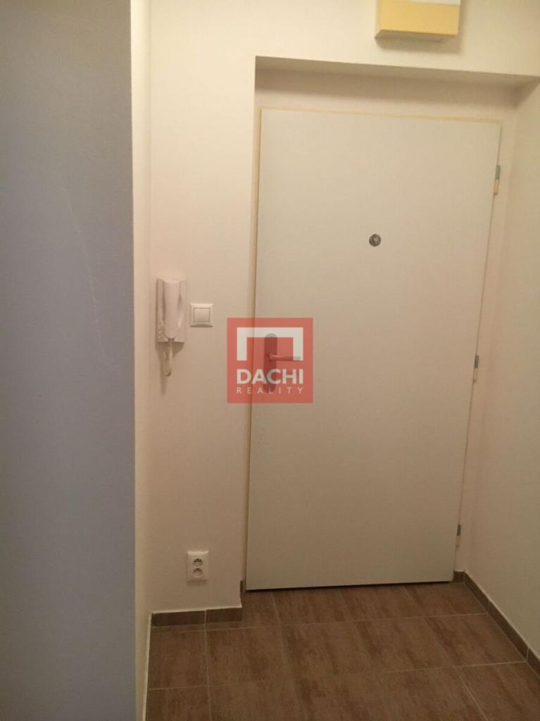 Pronájem bytu 1+kk 35 m2