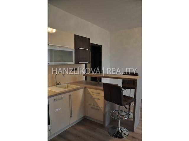 Pronájem bytu 2+kk 48 m2, České Budějovice – náhled fotky 8