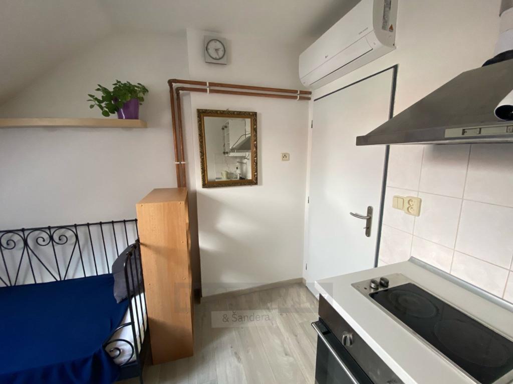 Pronájem bytu 1+kk 22 m2
