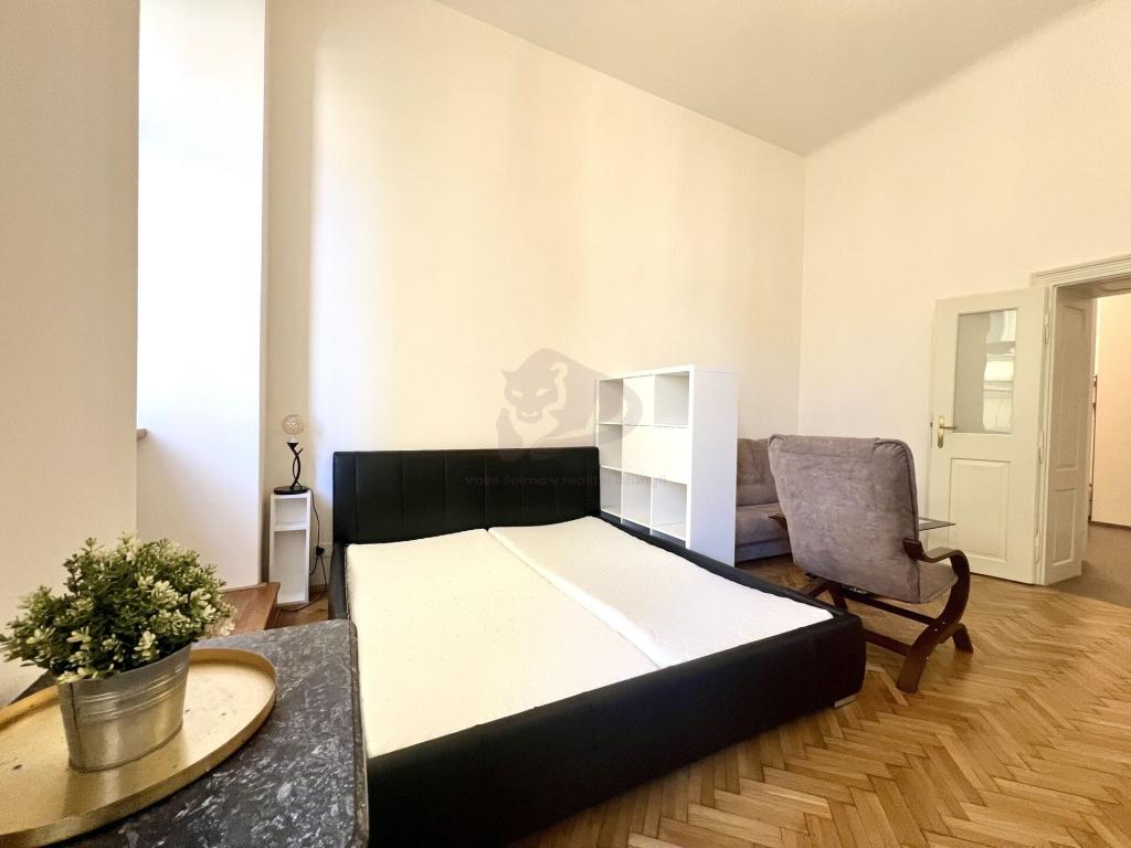 Pronájem bytu 1+1 35 m2