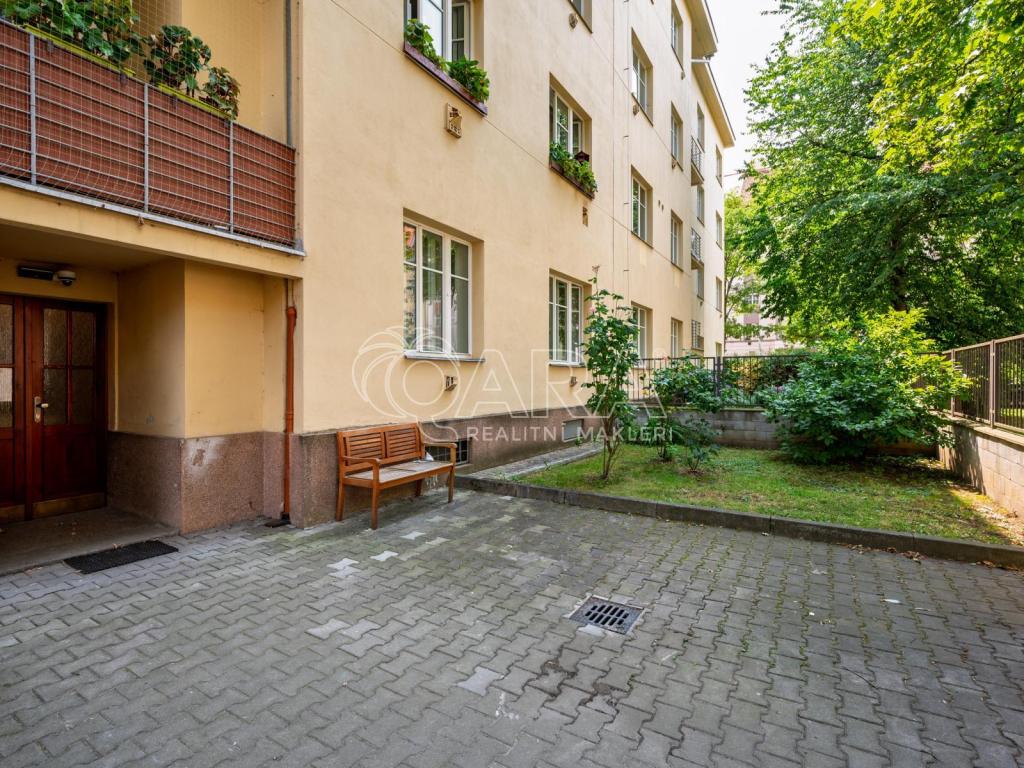 Prodej bytu 1+1 53 m2, Praha – náhled fotky 25