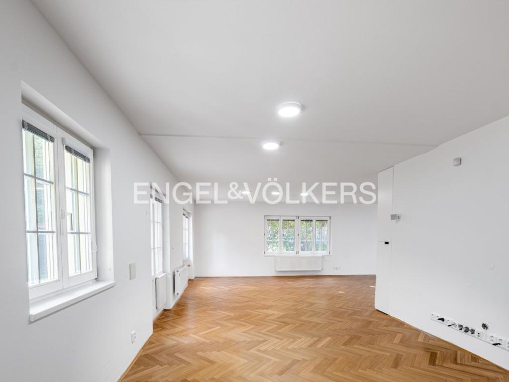 Pronájem domu 302 m2, Praha – náhled fotky 7