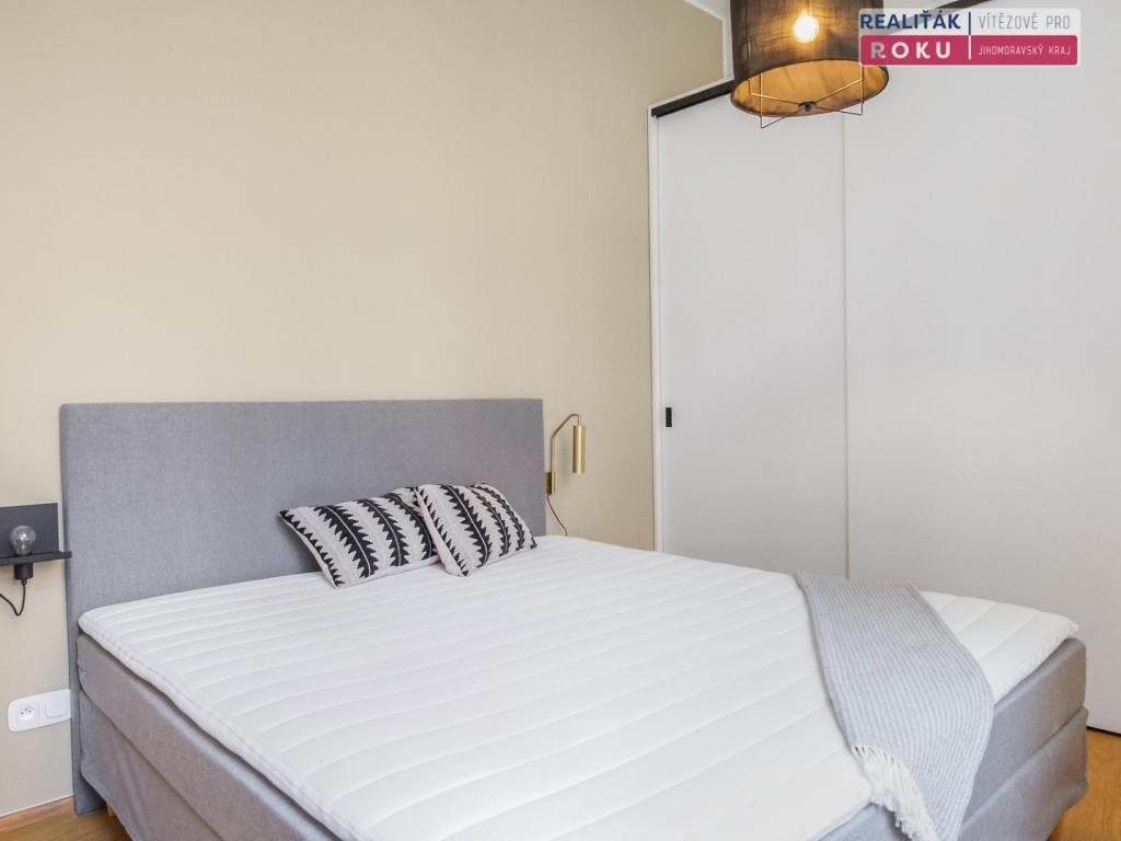 Pronájem bytu 2+kk 53 m2