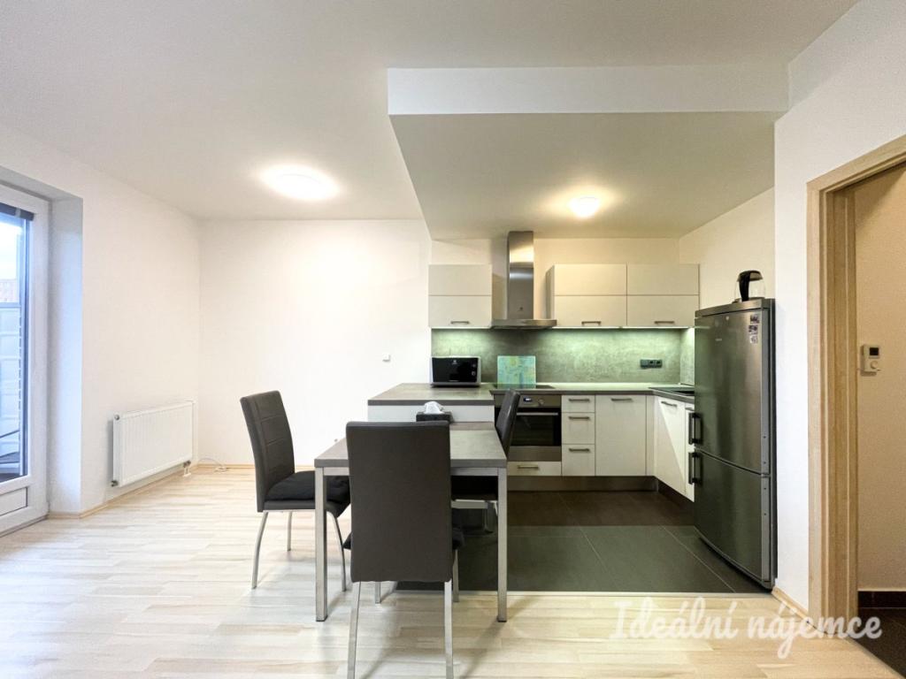 Pronájem bytu 1+kk 34 m2