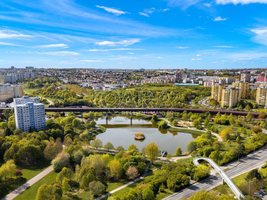 Prodej bytu 1+kk 51 m2, Praha – náhled fotky 12