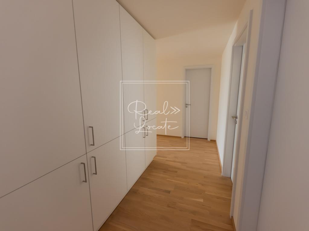 Pronájem bytu 2+kk 66 m2