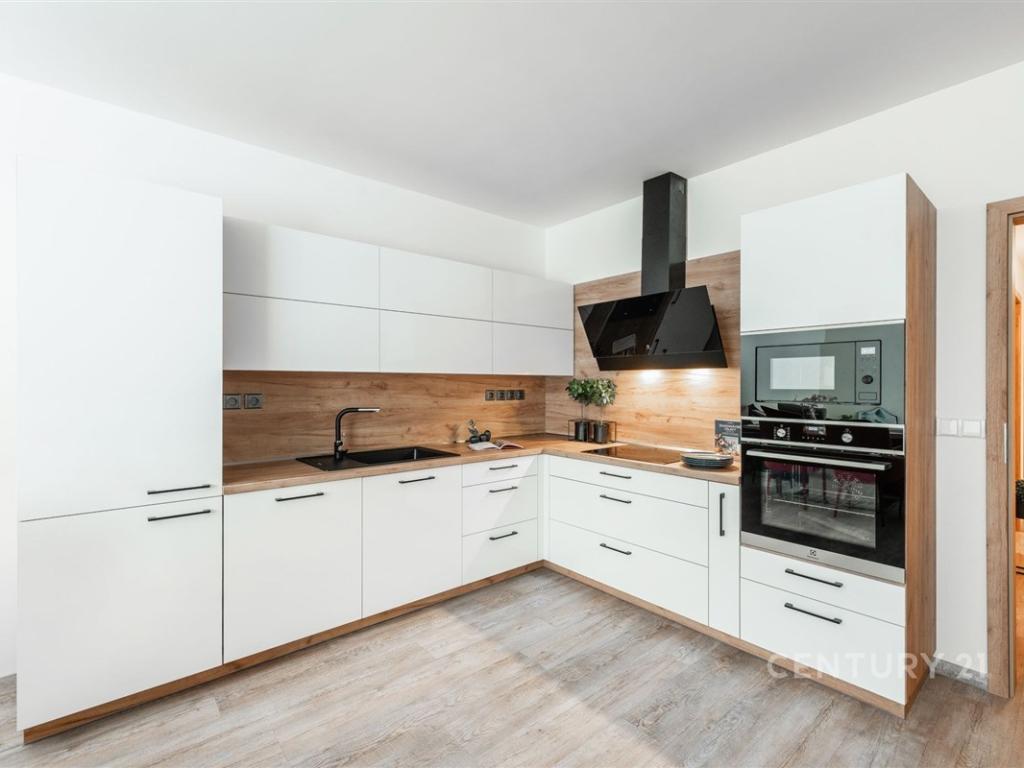 Pronájem bytu 3+kk 100 m2