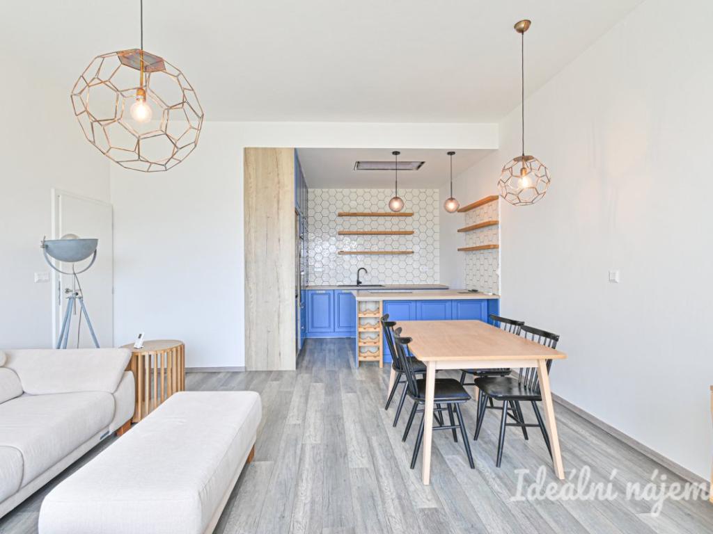 Pronájem bytu 3+kk 84 m2