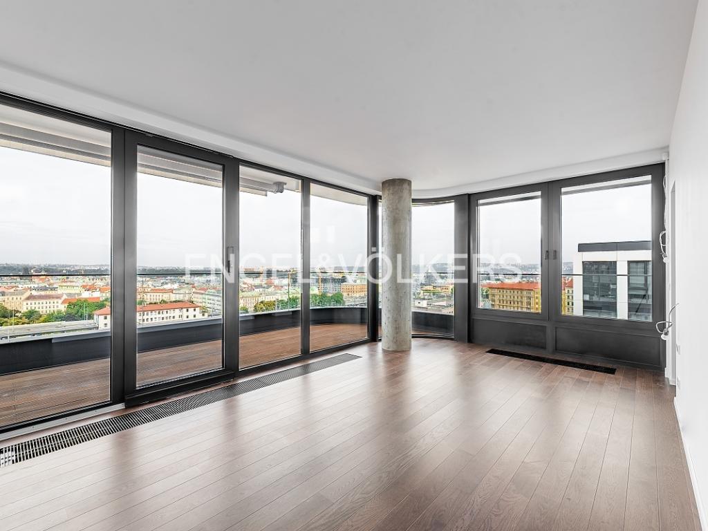 Pronájem bytu 5+kk 230 m2