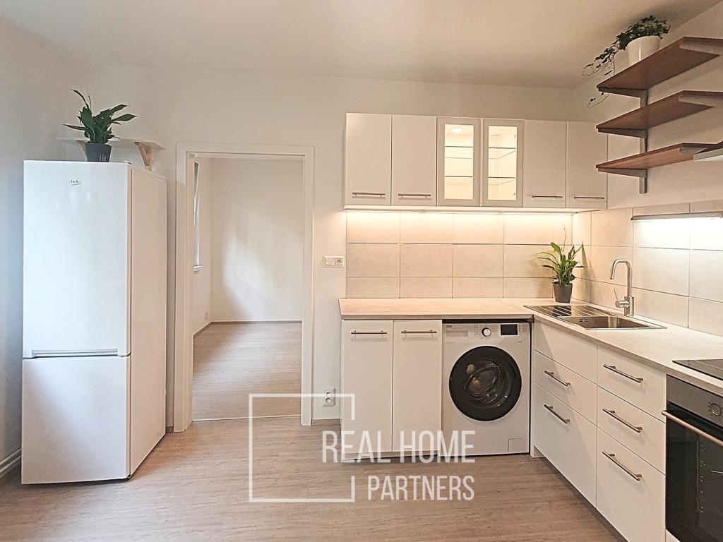 Pronájem bytu 1+1 40 m2