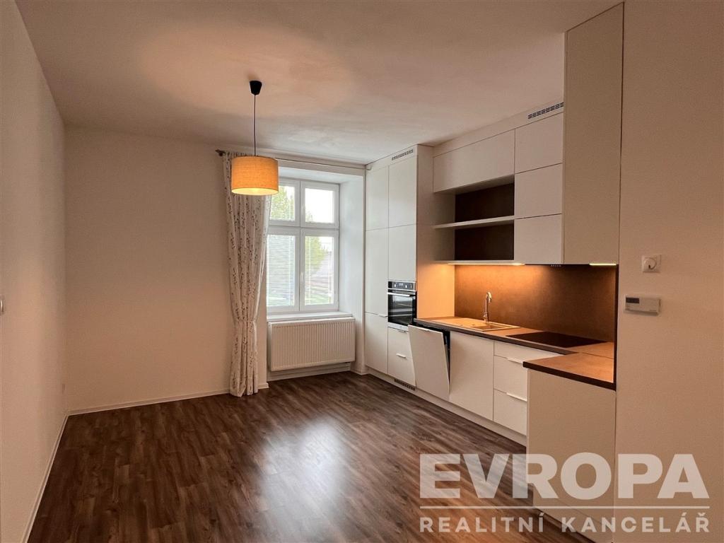 Pronájem bytu 2+kk 43 m2