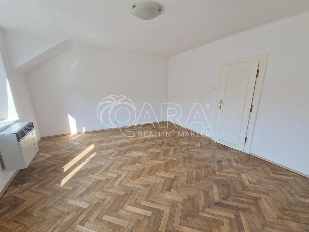 Pronájem bytu 1+1 42 m2