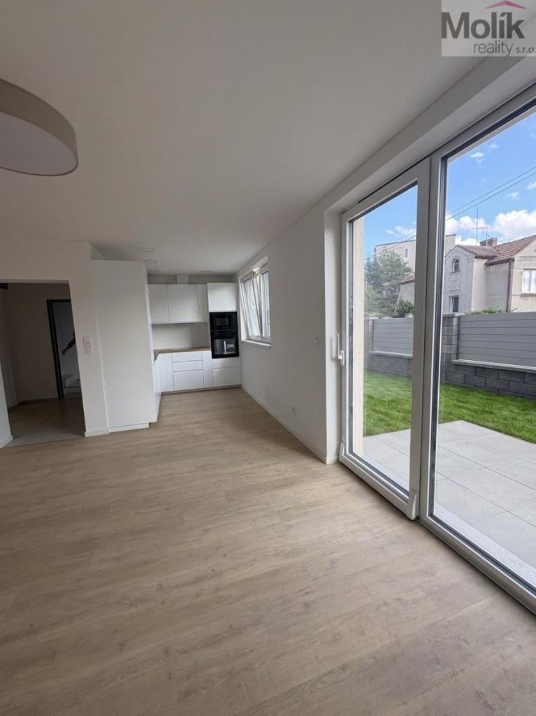 Pronájem bytu 2+kk 50 m2