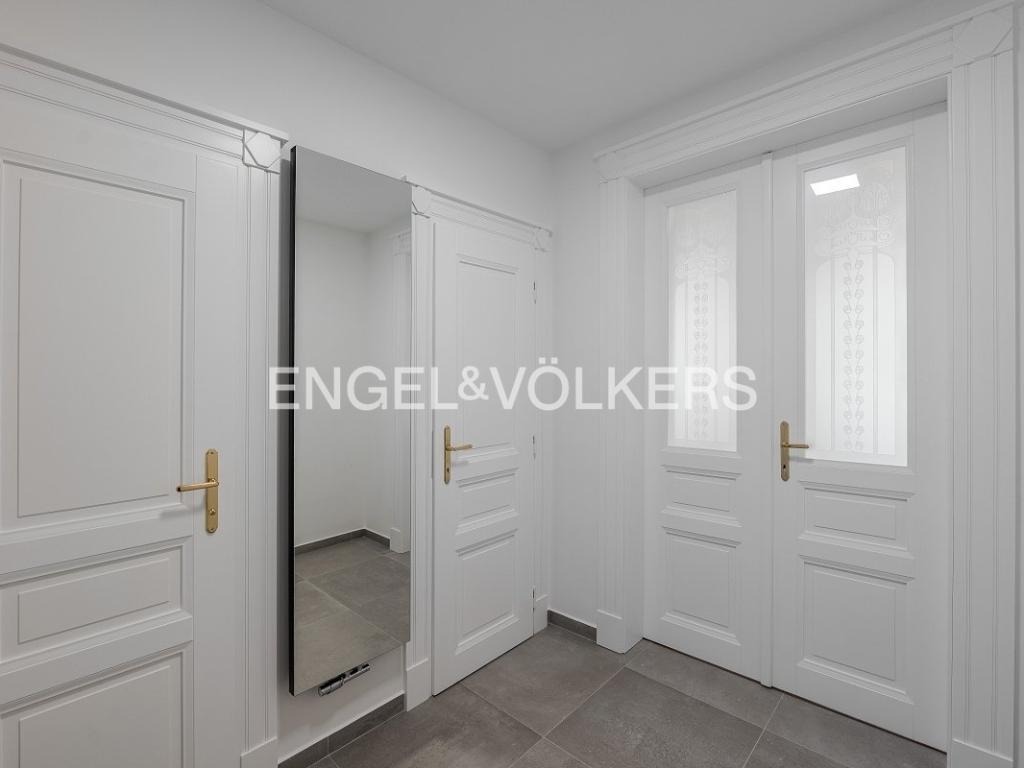 Pronájem bytu 2+kk 90 m2, Praha – náhled fotky 10