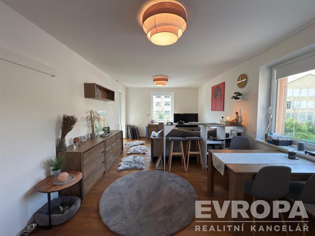 Pronájem bytu 2+kk 50 m2