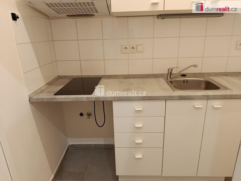 Pronájem bytu 1+kk 30 m2