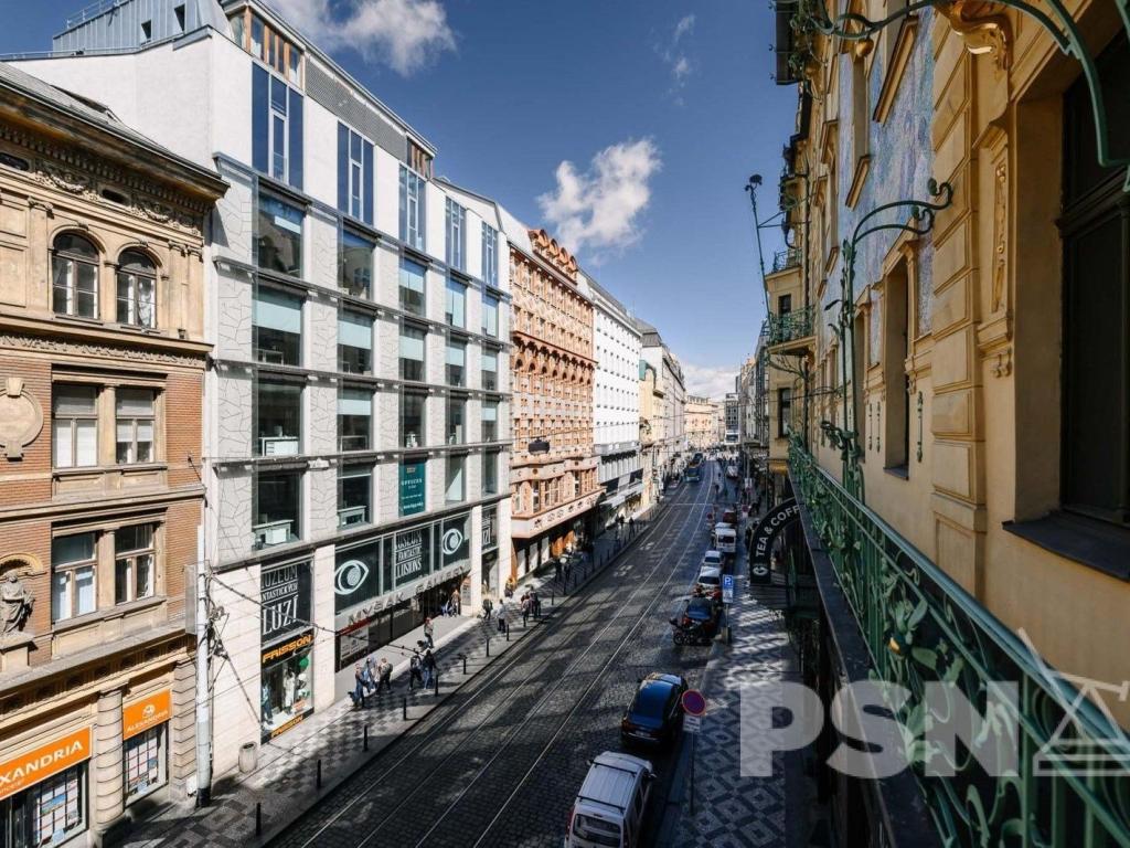 Pronájem bytu atypický 884 m2