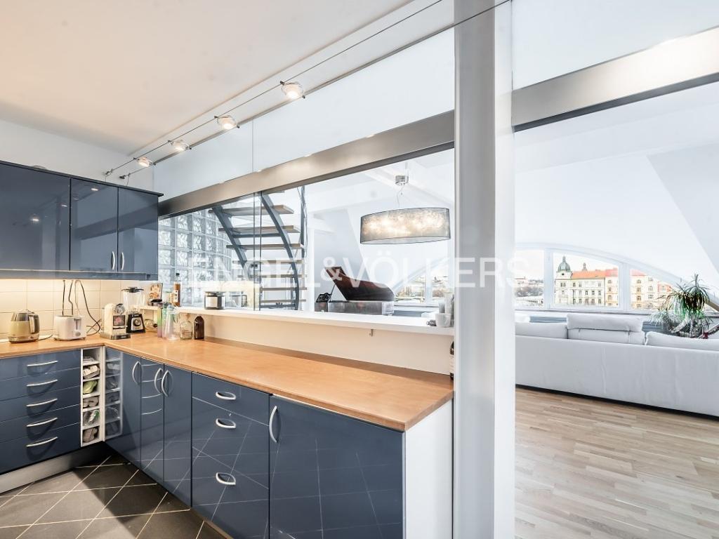 Pronájem bytu 6 a více 250 m2