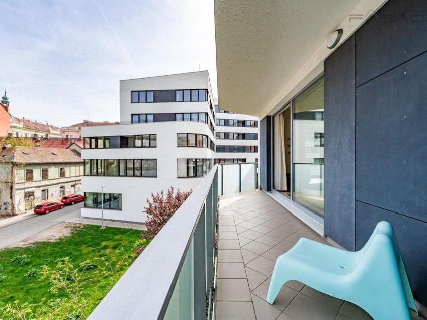Pronájem bytu 1+kk 44 m2