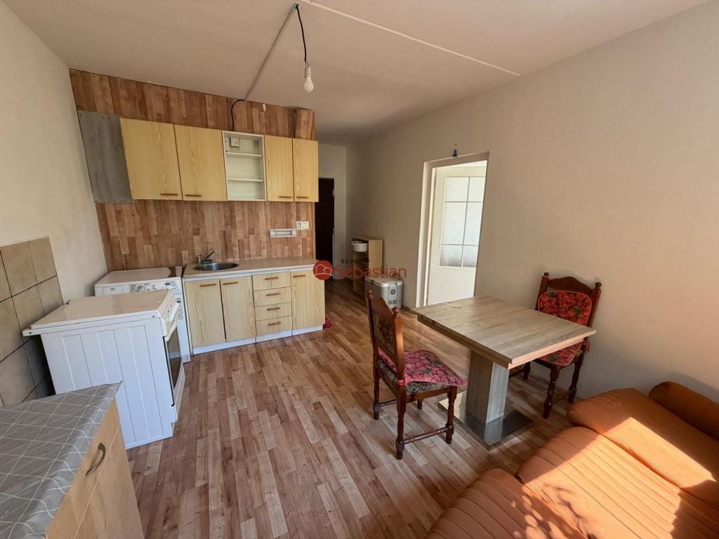 Pronájem bytu 1+1 35 m2