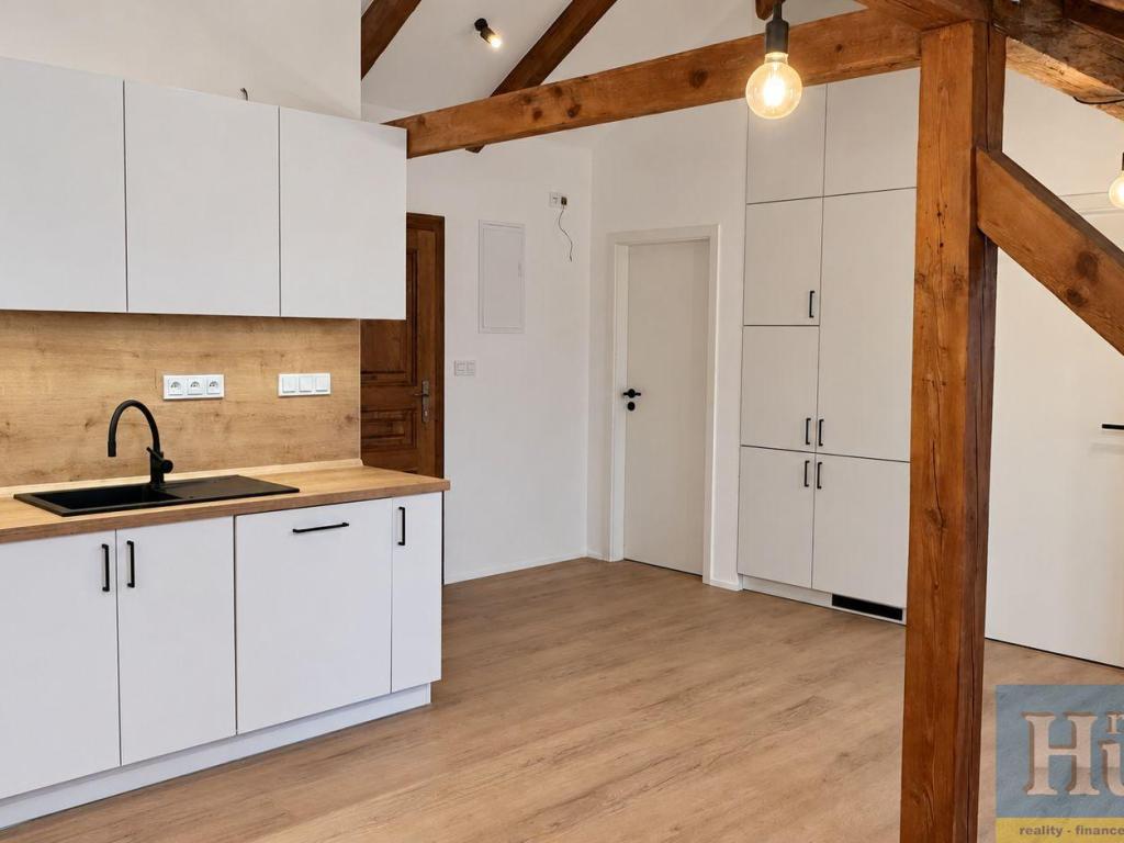Pronájem bytu 3+kk 60 m2