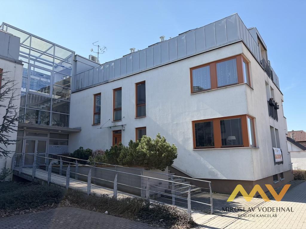 Pronájem bytu 4+kk 95 m2