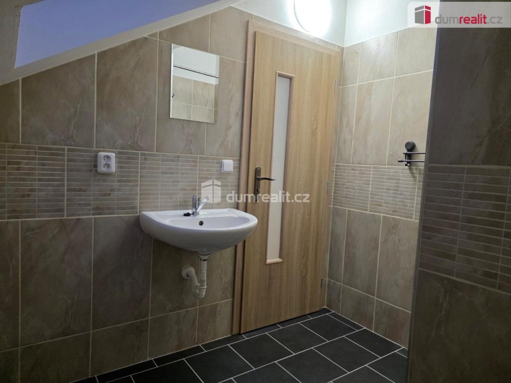 Pronájem bytu 1+kk 28 m2