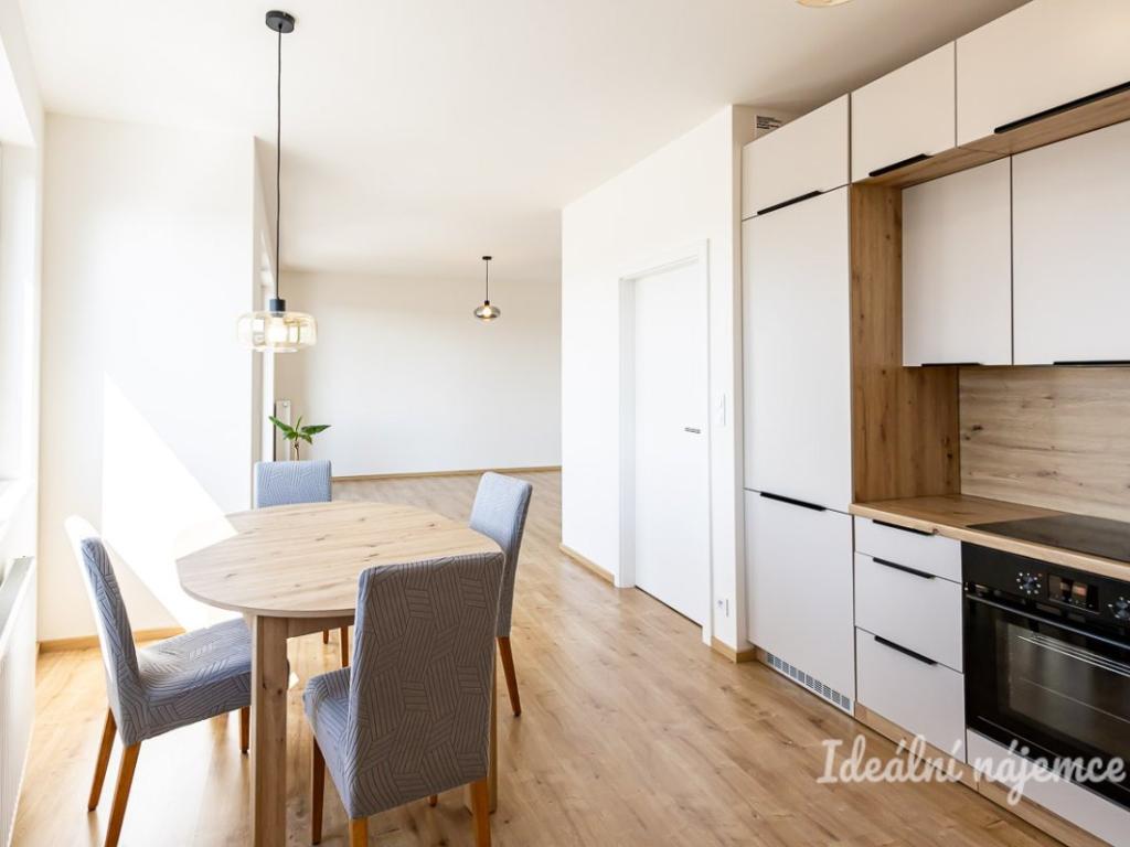 Pronájem bytu 2+kk 55 m2