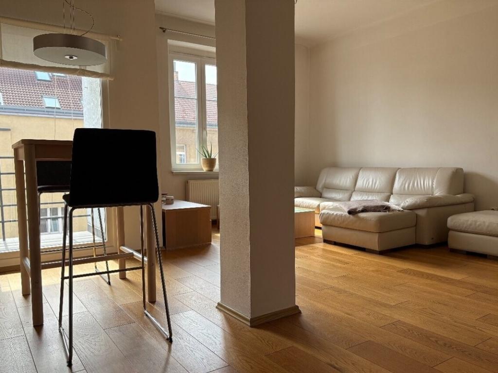 Prodej bytu 2+kk 58 m² - Widok 2