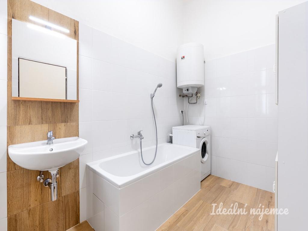 Pronájem bytu 2+1 80 m2