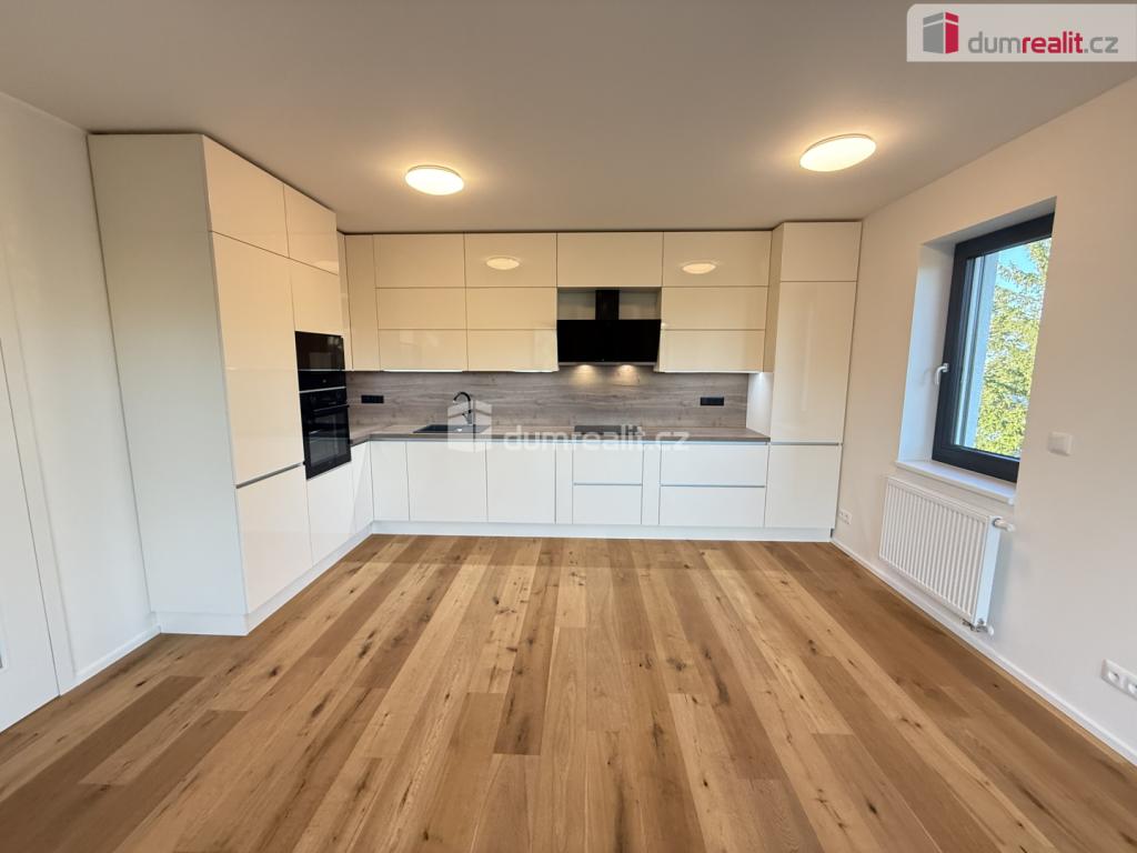 Pronájem bytu 2+kk 61 m2